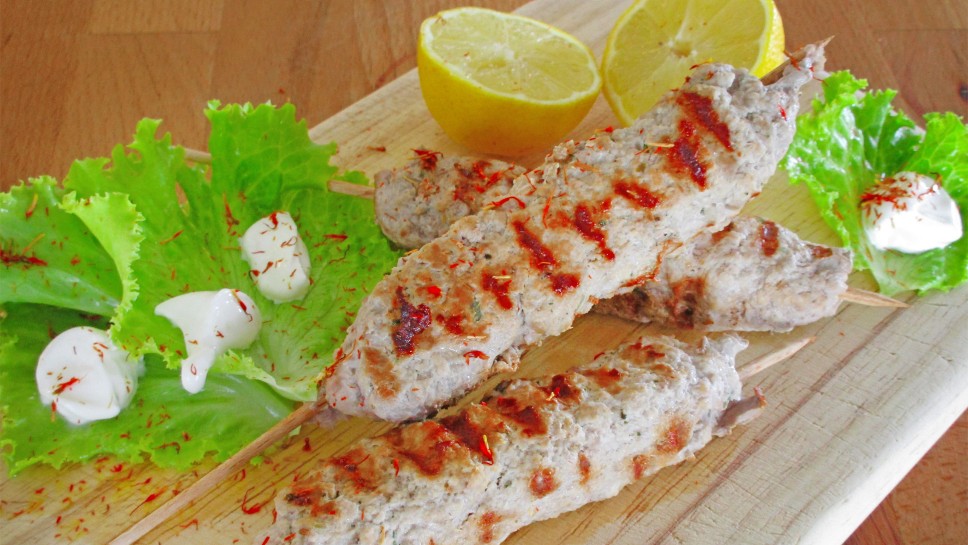 Goveji kofta kebab na žaru z limono in žafranom - Sladki Chef