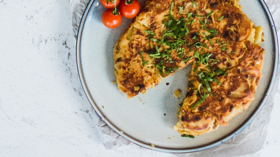 Veganska španska tortilja - Curry and Love