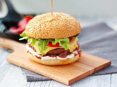 Veganski BBQ burger - Blaž Mihev, Fit kuhinja