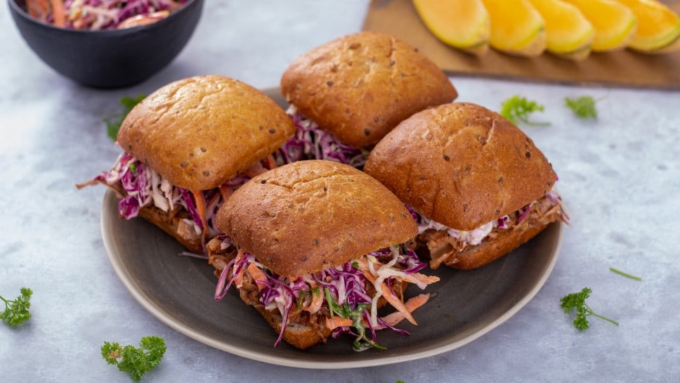 Jackfruit Sliders - Sendviči iz kruhovca - Blaž Mihev