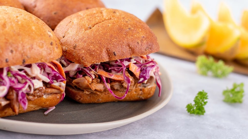 Jackfruit Sliders - Sendviči iz kruhovca - Blaž Mihev