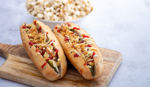 Veganski ameriški hot dog - Blaž Mihev, Fit Kuhinja