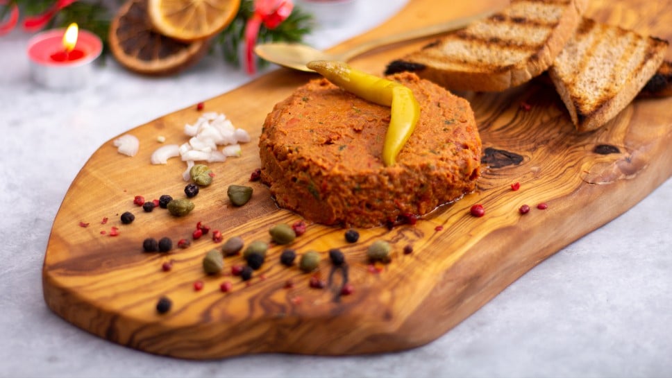 Veganski biftek, Blaž Mihev