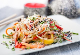 Veganski pad thai - Blaž Mihev, Fit Kuhinja