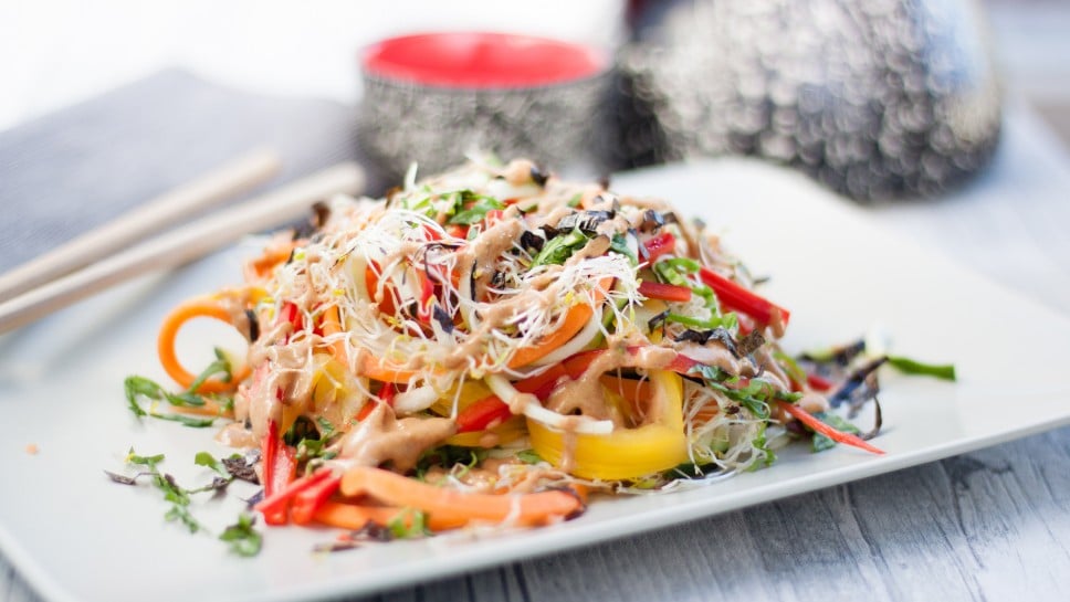Veganski pad thai - Blaž Mihev, Fit Kuhinja