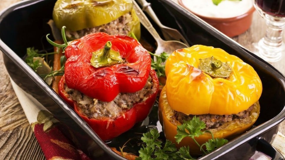 Polnjena paprika z ajdovo kašo - Mojca Polak