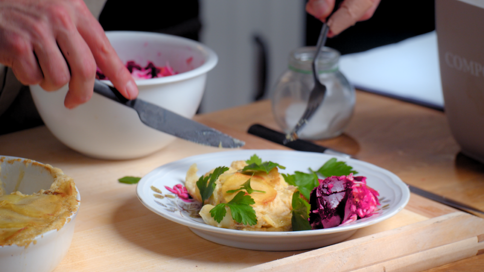 Grashka - Gratiniran krompir z Oyster Jerky-em