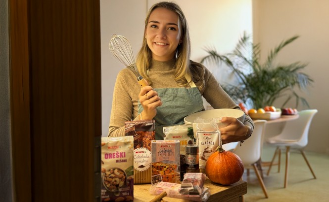 AI Alja med Sparovimi pekovskimi izdelki v kuhinji