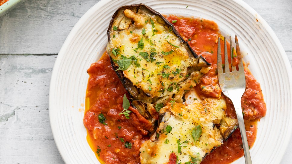 Na žaru pečeni gratinirani jajčevci - Jernej Kitchen