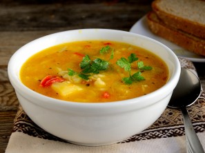 Česnova juha s pečenim krompirjem - Sladki Chef