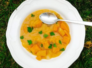 Enolončnica iz kolerabe, krompirja, korenja in fižola - Sladki Chef