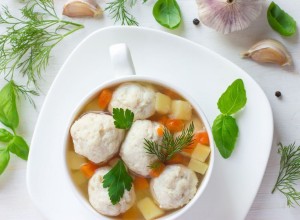 Zelenjavna juha s parmezanovimi kroglicami - Sladki Chef