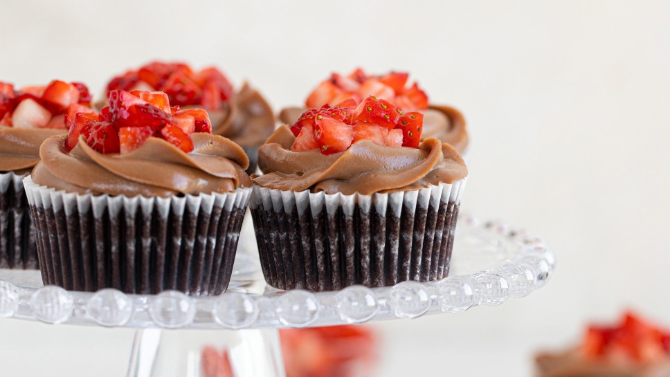 Čokoladni cupcakesi z jagodami - Nina Kastelic, Leaneen