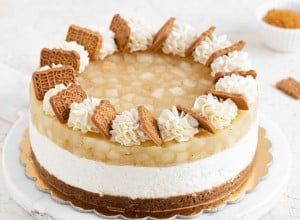 Jabolčna cheesecake torta s speculaas piškoti - Nina Kastelic, Leaneen