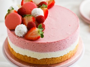 Jagodna torta s kokosom, Nina Kastelic - Leaneen