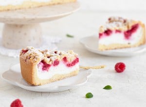 Krhka jogurtova pita z malinami - Leaneen