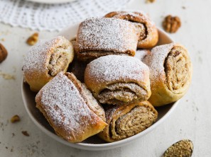 Mini orehove potičke, Nina Kastelic - Leaneen