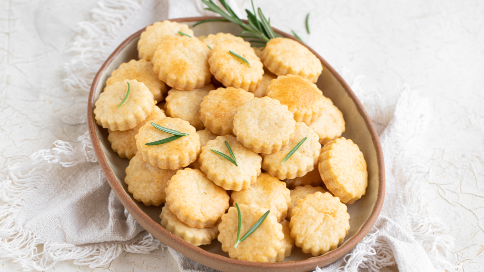 Slani piškoti s parmezanom - Nina Kastelic, Leaneen