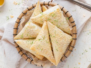 Tiropitakia (mini grške pite) - Nina Kastelic, Leaneen