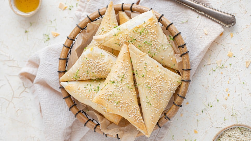 Tiropitakia (mini grške pite) - Nina Kastelic, Leaneen