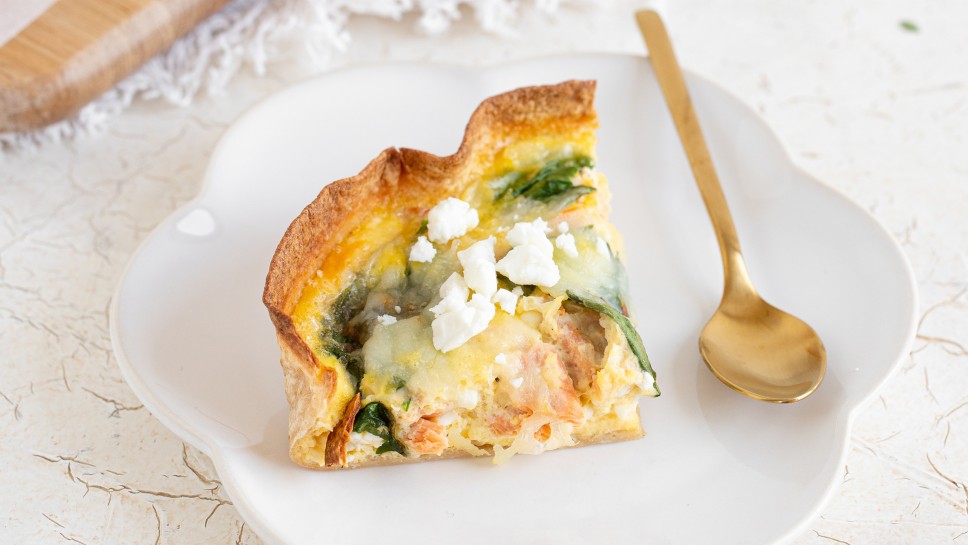 Tortilja quiche z lososom in špinačo - Leaneen