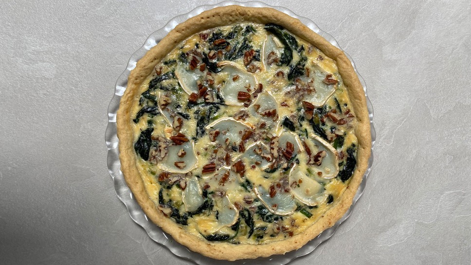 Quiche s špinačo, kozjim sirom in orehi - Lidija Subašič