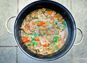 Goveja enolončnica z zelenjavo in pivom - Sladki Chef