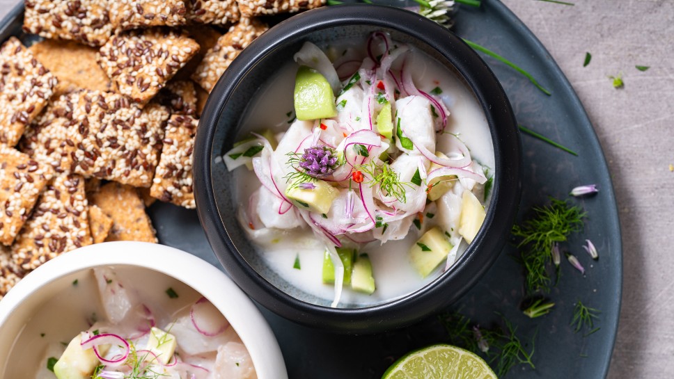 Ceviche z avokadom in kokosovim mlekom - Midva kuhava