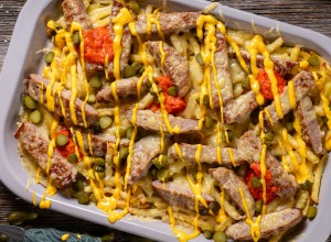 Gratinirane pleskavice na krompirčku - Midva kuhava