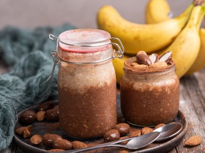 Prekonočni ovseni kosmiči z banano in arašidi - Midva kuhava