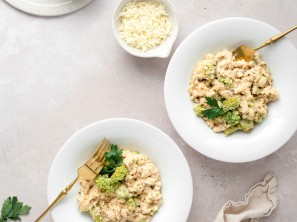 Kremna rižota s piščancem, mozzarello in brokolijem - Nina Zorčič