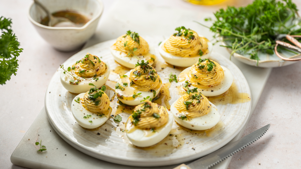 Polnjena jajčka “Deviled egg” - Nina Zorčič