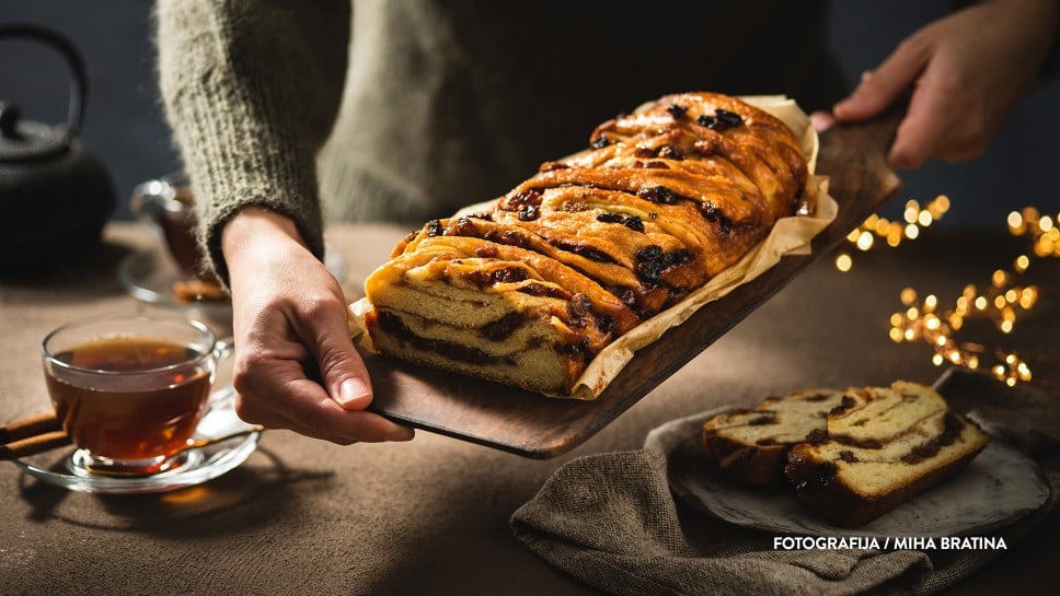 Veganska babka s cimetom - Blaž Mihev