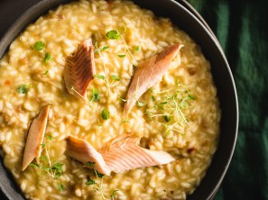 Rižota s tepkami, hrenom in dimljeno postrvjo - Chef Štefelin