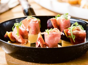 Polenta s pršutom in figami - Chef Gregor Vračko, revija PLUS