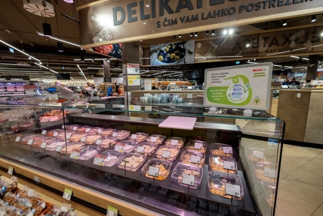 Sparova delikatesa omogoča nakup z lastno embalažo