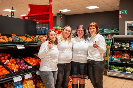 Ekipa zaposlenih v SPAR partner Slivnica