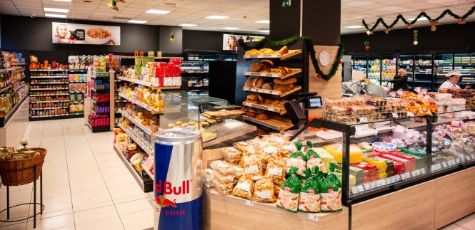 Postrežni oddelek v SPAR partner Koroška v Mariboru