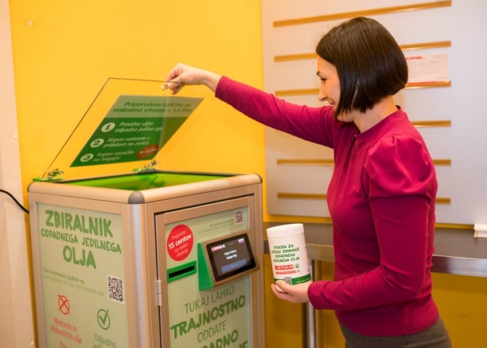 Zbrano odpadno jedilno olje lahko oddate v zbiralnik
