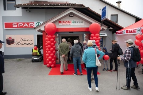 Odprta nova trgovina SPAR partner v Dorfarjih s prvimi strankami