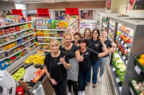 Zaposleni v trgovini SPAR Partner v Kozjem