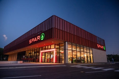 Trgovina SPAR Portorož od zunaj