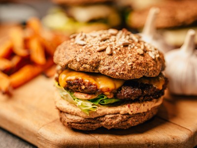 Tedenski jedilnik brez glutena: Brezglutenski burger