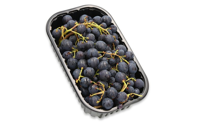 Slovensko temno grozdje v plastični posodici