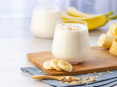 Smuti z banano in ovsenimi kosmiči