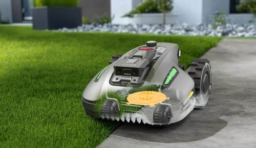 Notranjost robotske kosilnice
