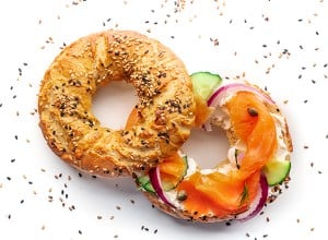 Newyorški bagel z lososom