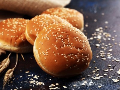Sveže pečene burger štručke