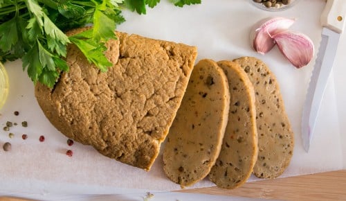 Veganski seitan na dilci