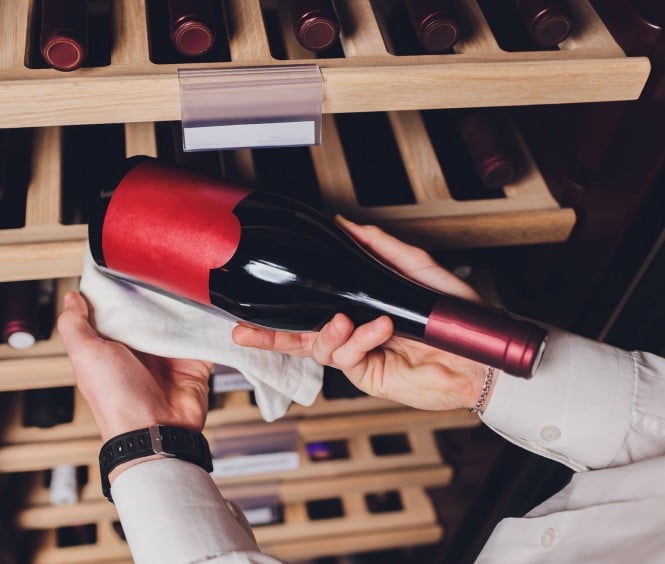 Vino, sonce v steklenici, shranjevanje vina, SPAR SI